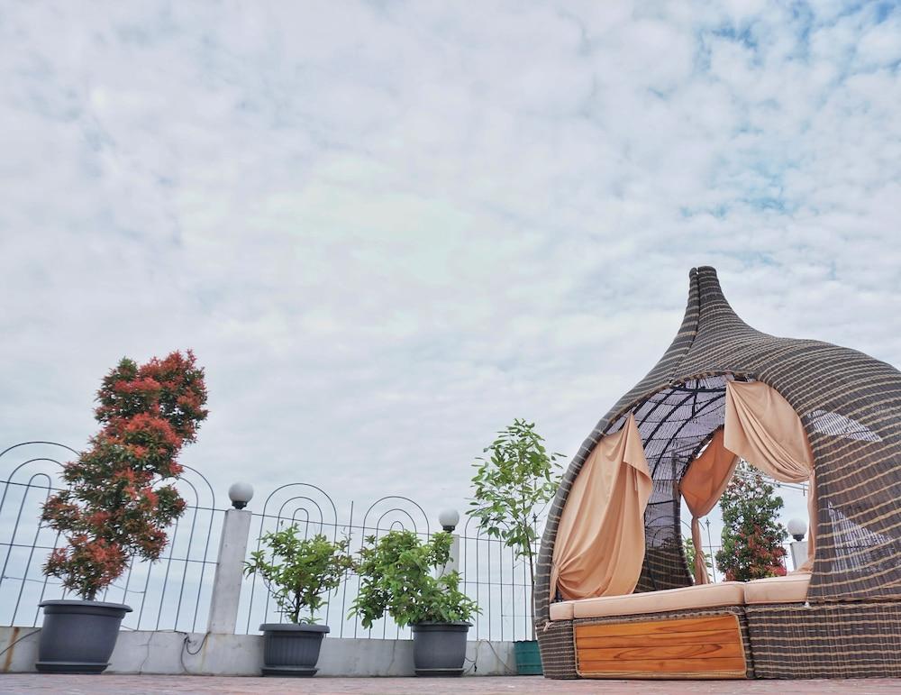 Cinnamon Hotel Boutique Syariah Tutugan Eksteriør billede