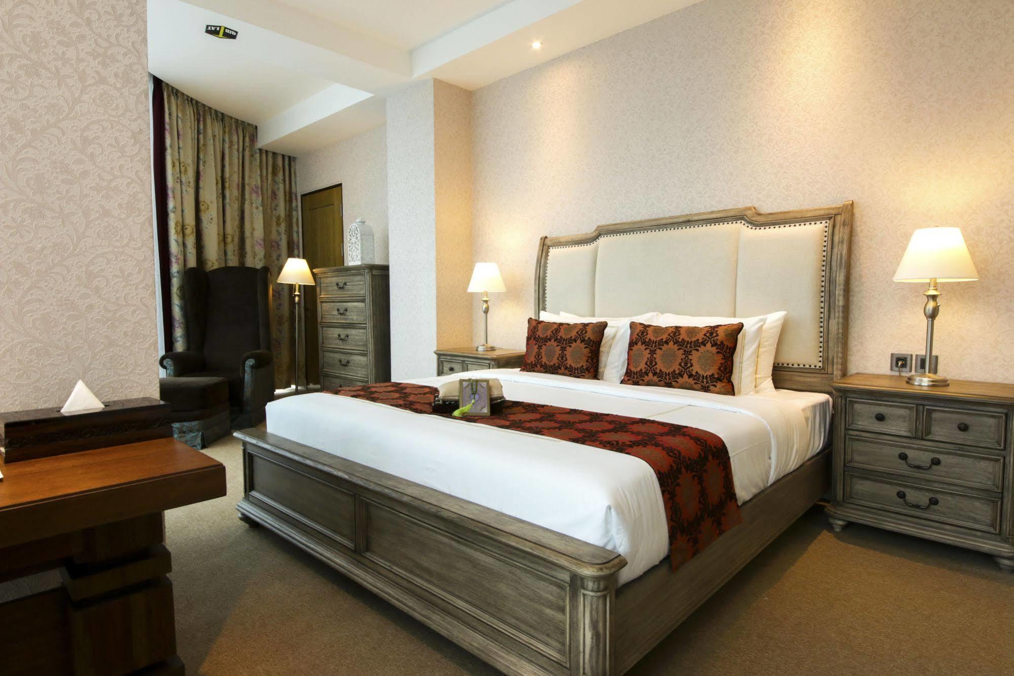 Cinnamon Hotel Boutique Syariah Tutugan Eksteriør billede